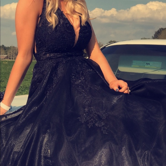 prom dress - Picture 3 of 7